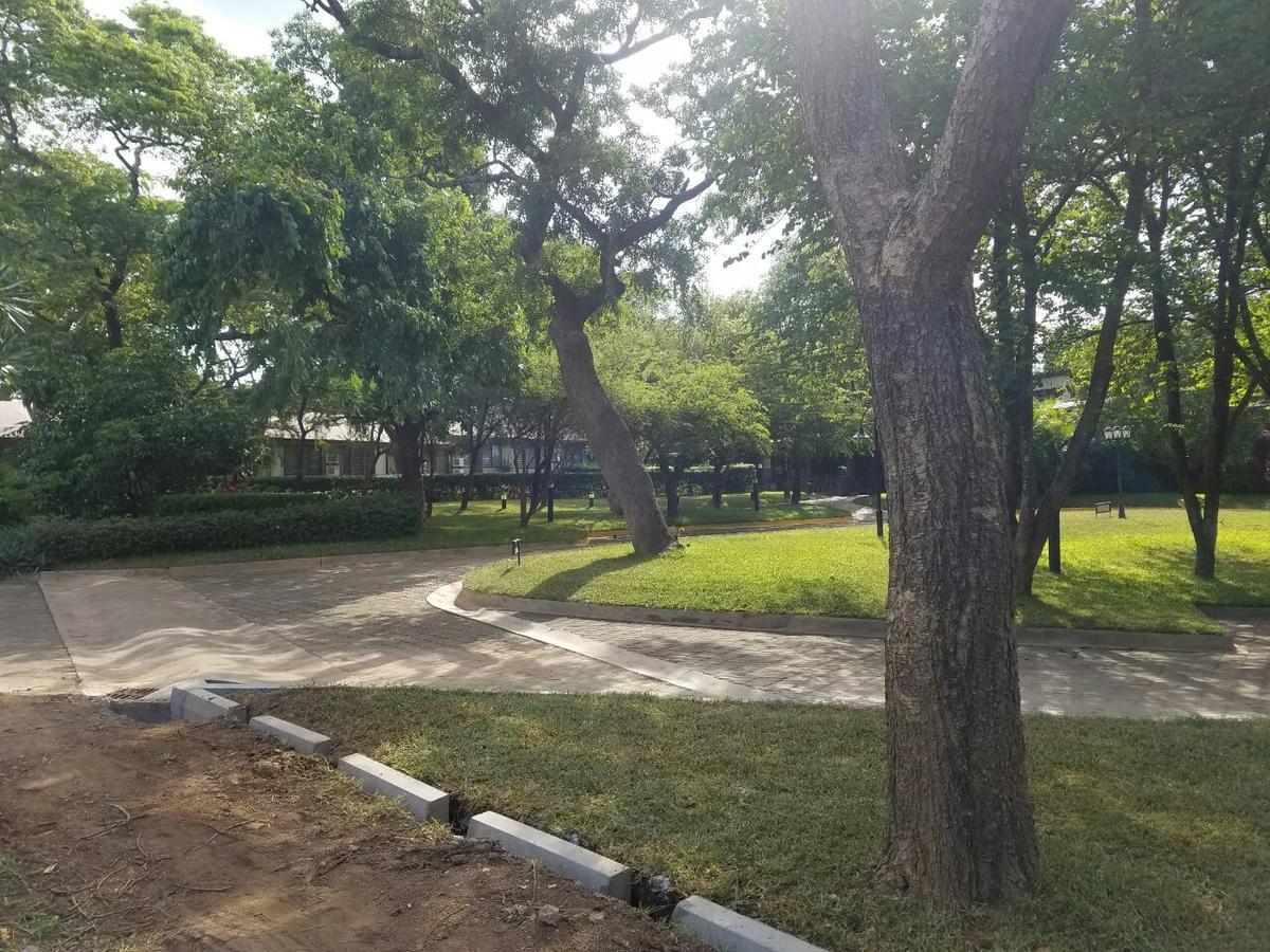 Ufulu Gardens Hotel Lilongwe Exterior photo