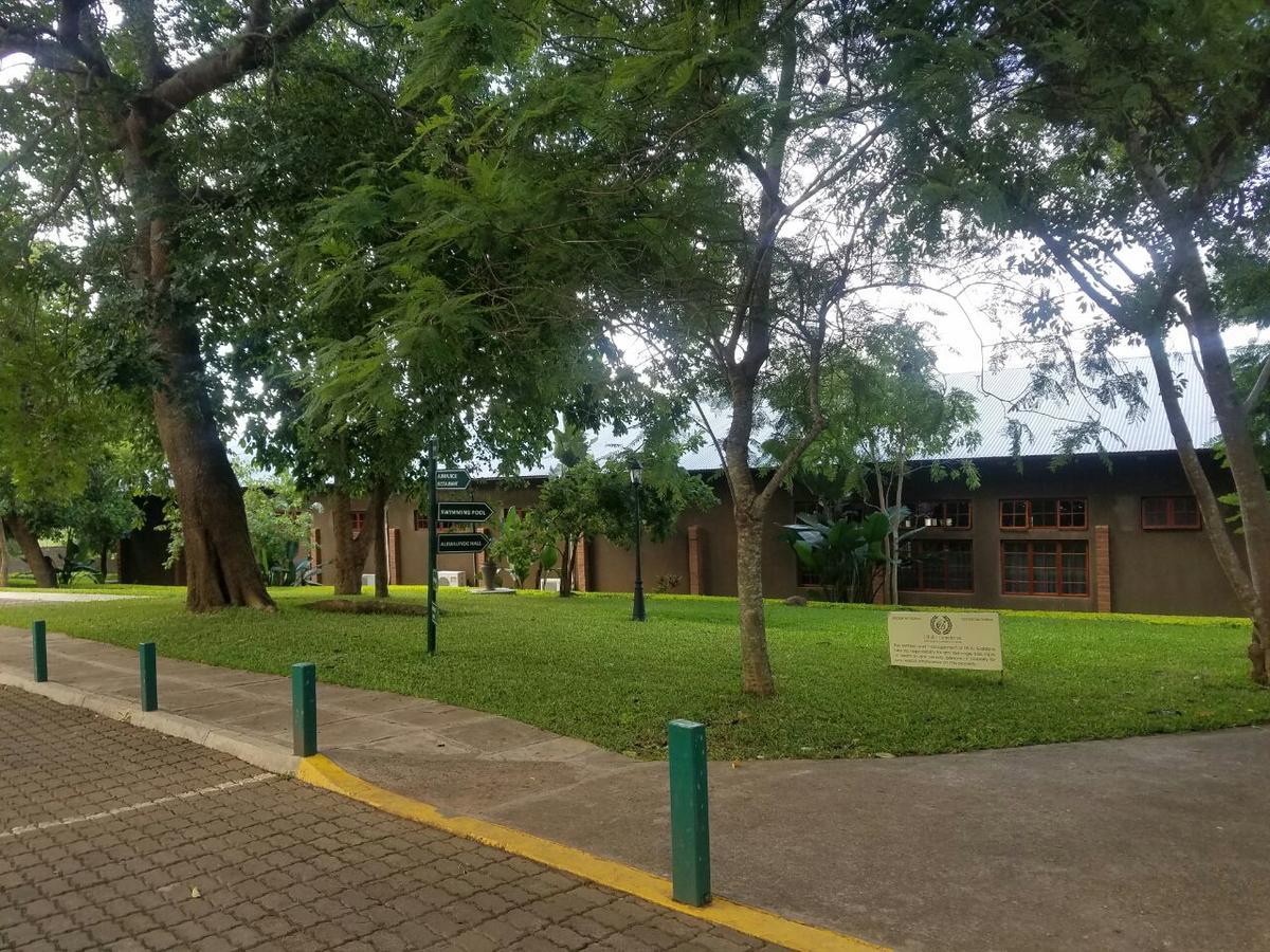 Ufulu Gardens Hotel Lilongwe Exterior photo