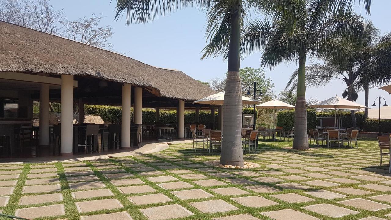 Ufulu Gardens Hotel Lilongwe Exterior photo