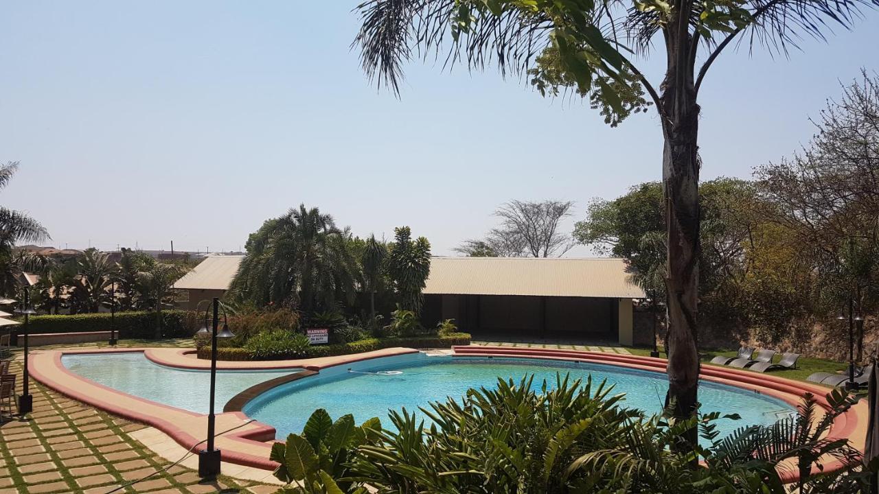 Ufulu Gardens Hotel Lilongwe Exterior photo